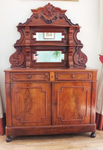 Antiek mahonie buffetkast met spiegelopstand, ca. 1880. beschikbaar voor biedingen