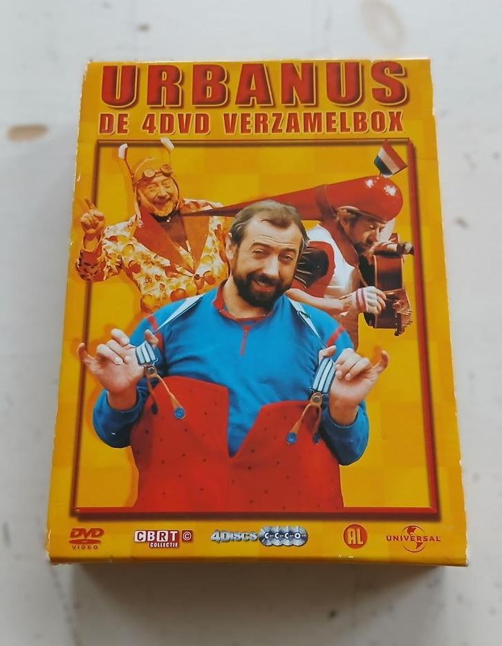 DVD Box Urbanus De 4DVD Verzamelbox, Cd's en Dvd's, Dvd's | Cabaret en Sketches, Gebruikt, Stand-up of Theatershow, Vanaf 16 jaar