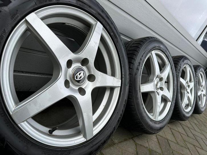 17 inc Hyundai Kona EV Ioniq Elentra i30 velgen winterbanden, Auto-onderdelen, Banden en Velgen, Banden en Velgen, Winterbanden