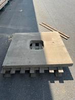Dalle béton pour cheminée avec trou central, Ophalen, Zo goed als nieuw