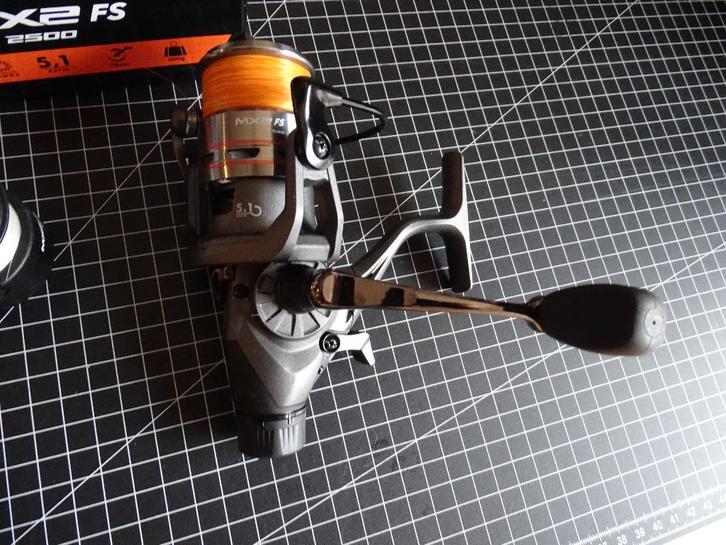 Mitchell MX2 FS 2500, Watersport en Boten, Hengelsport | Algemeen, Zo goed als nieuw, Molen, Ophalen of Verzenden