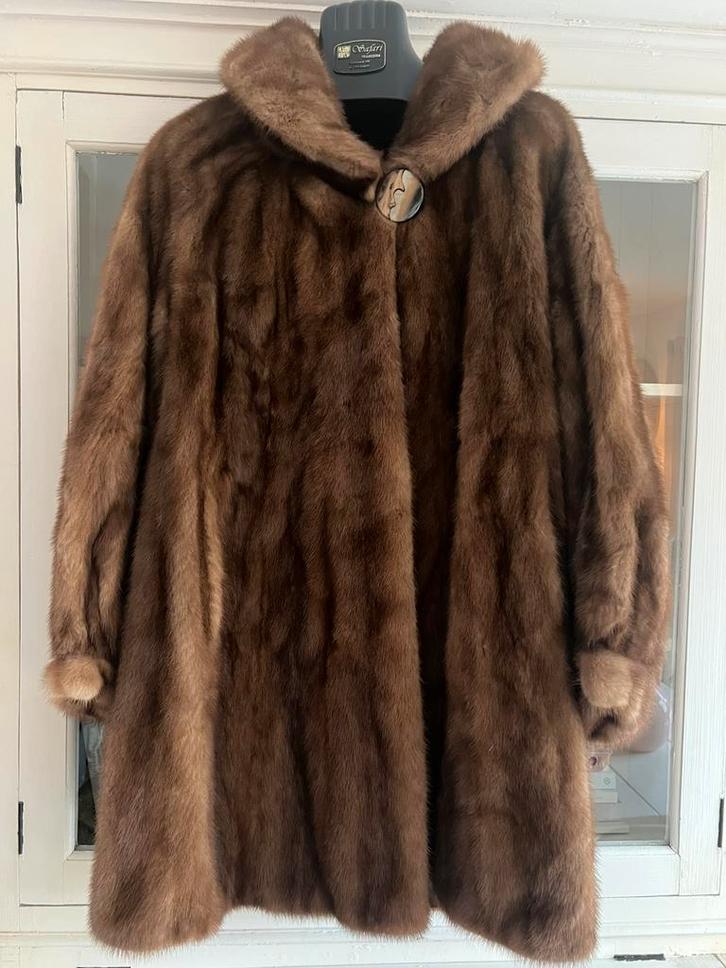 Prachtige Vintage mantel (geen nep bont!), Kleding | Dames, Jassen | Winter, Zo goed als nieuw, Ophalen