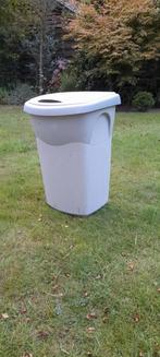 Afvalbak prullenbak, Ophalen, Zo goed als nieuw, Kunststof, Met deksel
