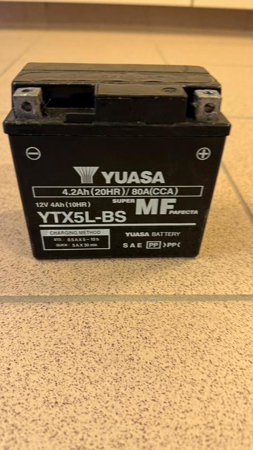 Yuasa YTX5L-BS goed werkende staat, Motoren, Onderdelen | Honda, Ophalen of Verzenden