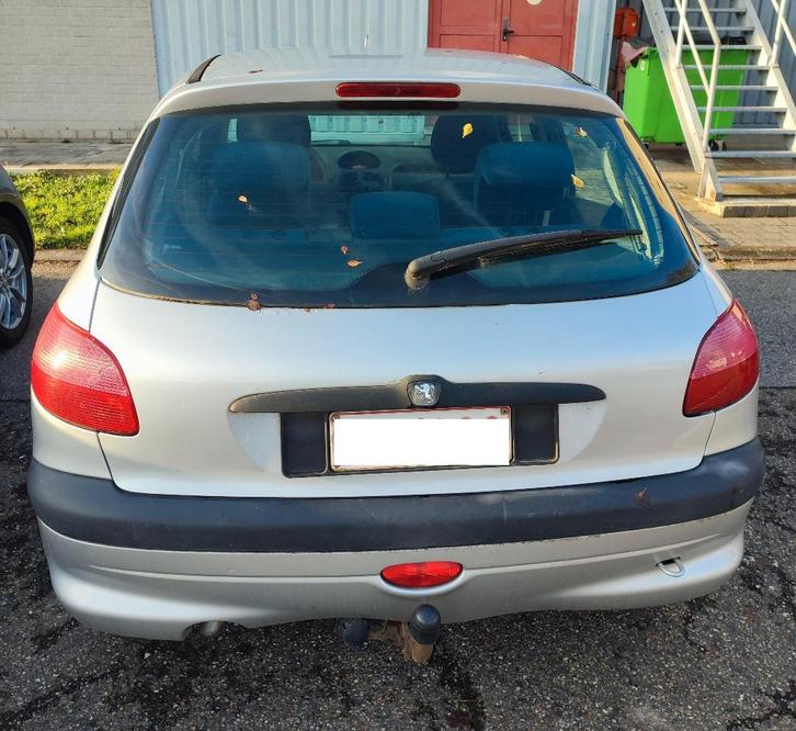 Peugeot 206 1.4 benzine (2003) – rijdend – 188.000 km, Auto's, Peugeot, Particulier, Airbags, Mistlampen, Radio, Trekhaak, Benzine