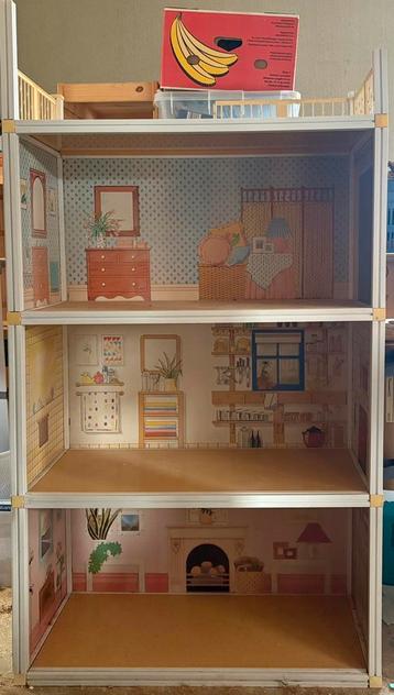 Poppenhuis barbie beschikbaar voor biedingen