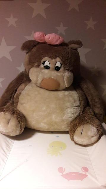 knuffel beschikbaar voor biedingen