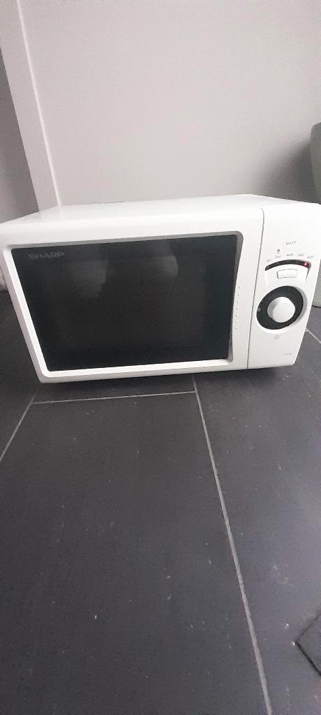 microgolfoven SHARP, Elektronische apparatuur, Microgolfovens, Zo goed als nieuw, Vrijstaand, Microgolfoven, 45 tot 60 cm, Draaiplateau