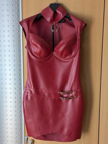 Inner sanctum design latex kleed maat L beschikbaar voor biedingen