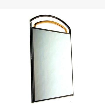 Spiegel 90 x 54 cm beschikbaar voor biedingen
