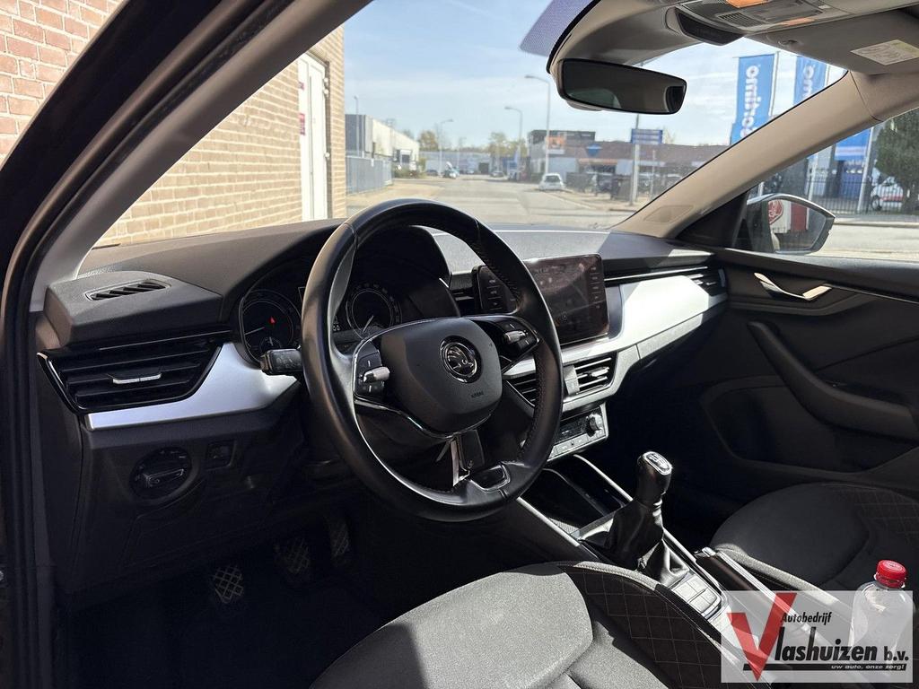 Skoda Scala 1.0 TSI Ambition | € 7.400,- NETTO! | Climate |, Auto's, Skoda, 121 g/km, Zwart, Zwart, Bedrijf