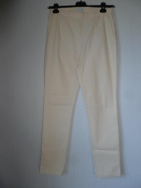Nieuwe beige legging broek van Bel & Bo. maat 42., Beige, Nieuw, Ophalen of Verzenden, Lang