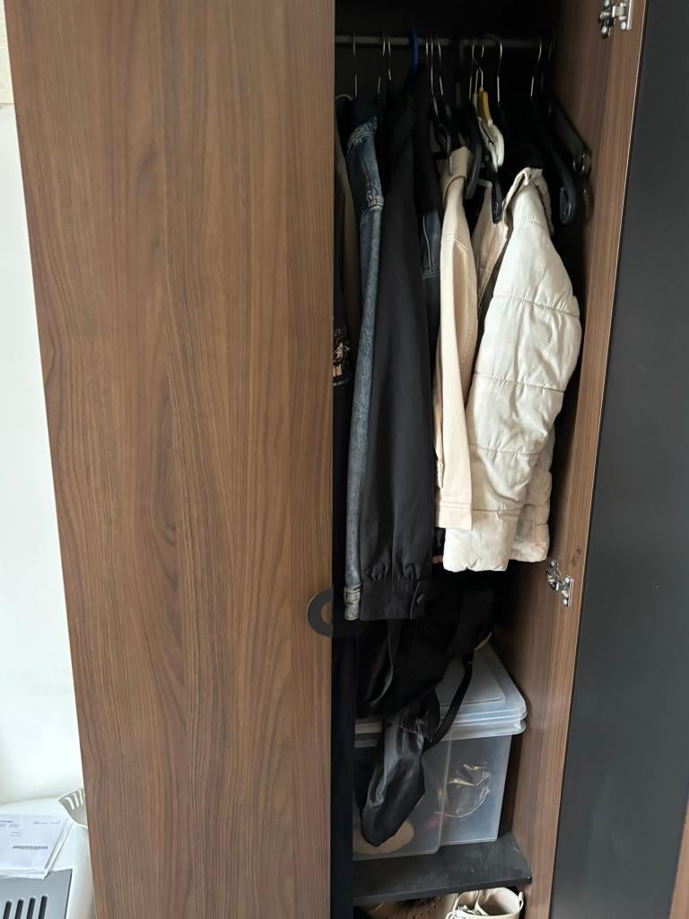 Halkast, Avec tablette(s), Enlèvement, Utilisé, 50 à 75 cm