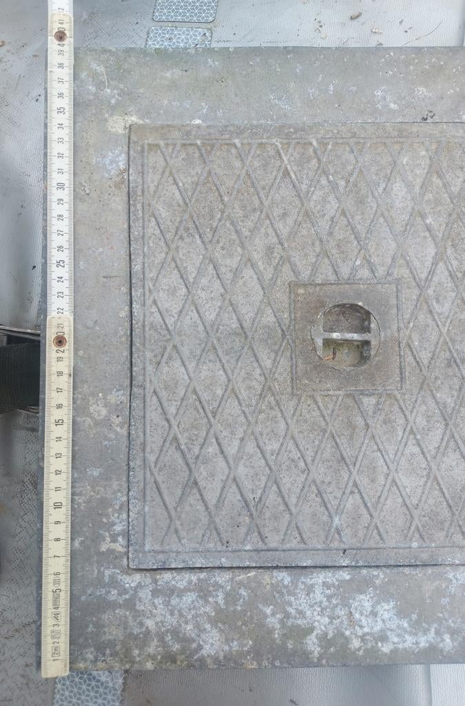 Regenput deksel, Ophalen, Gebruikt