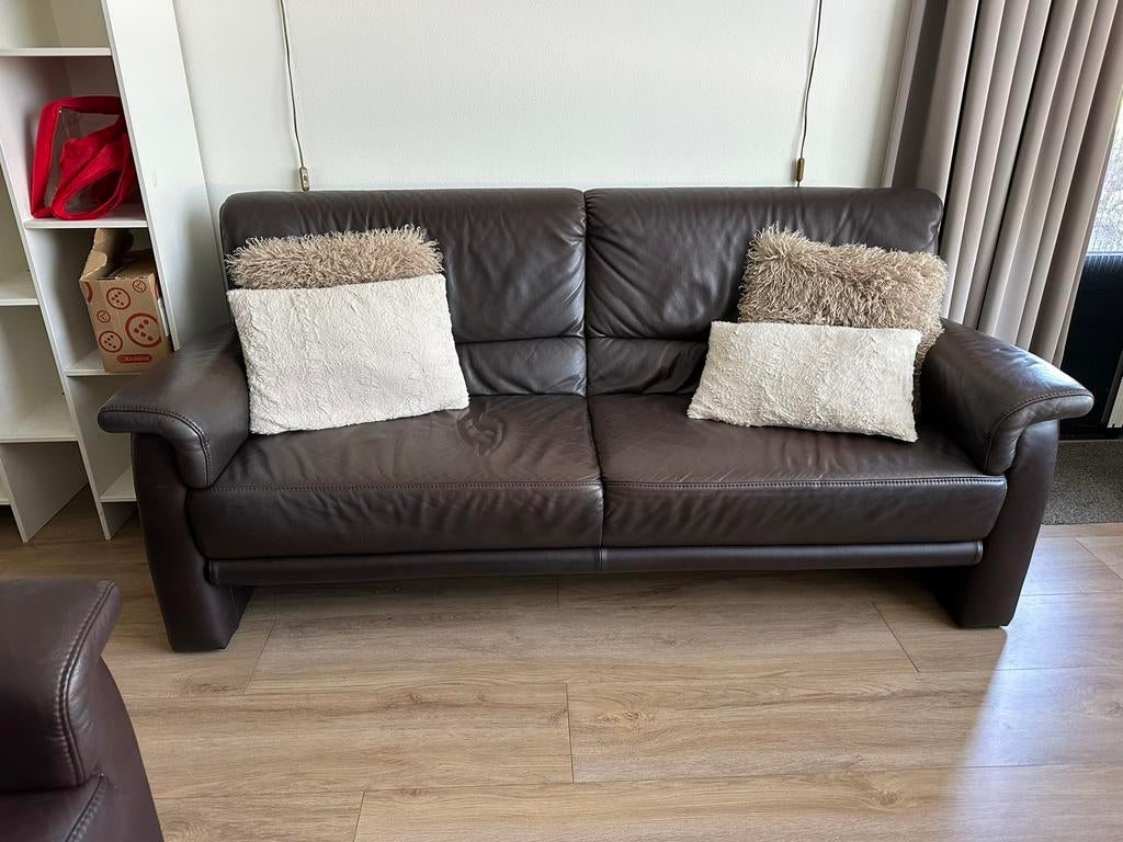 Zie JIJ jezelf al zitten op deze prachtige lederen bank, Ophalen, Gebruikt, Leer