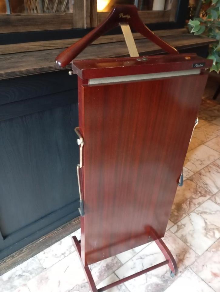 Valet de chambre vintage, Kleding | Dames, Kledingrekken, Ophalen