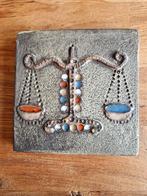 Vintage keramische wandtegel sterrenbeeld weegschaal, Enlèvement ou Envoi