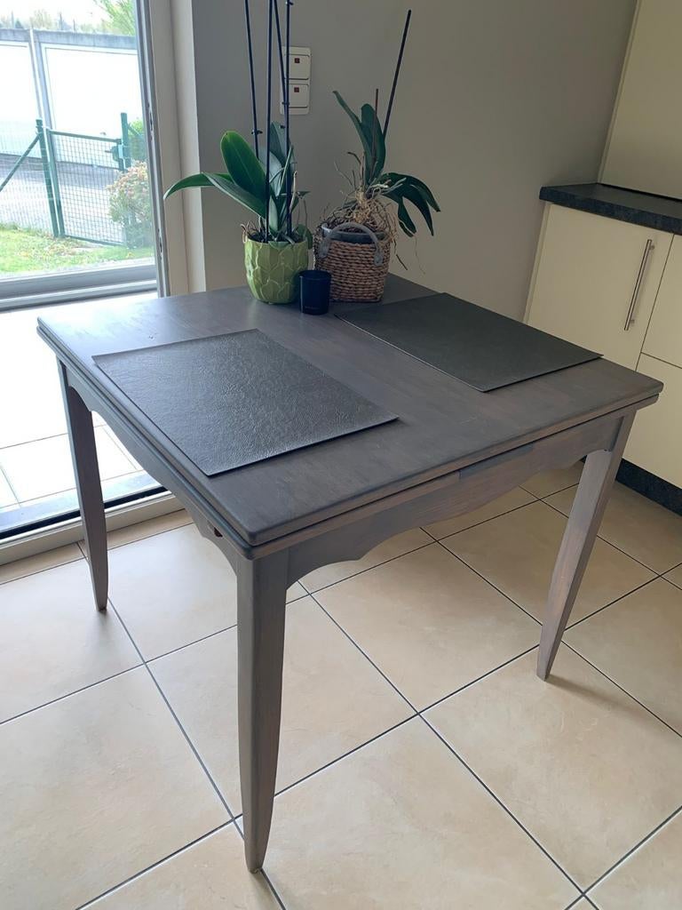 Table extensible en bois - carrée 85cm x 85cm + 2 chaises, Enlèvement, Carré