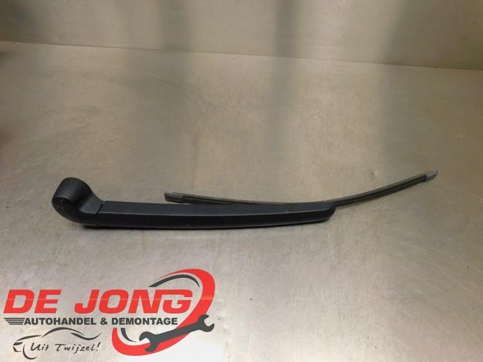 Bras essuie-glace arrière d'un Audi A6, Autos : Pièces & Accessoires, Vitres & Accessoires, Audi, Utilisé, 3 mois de garantie