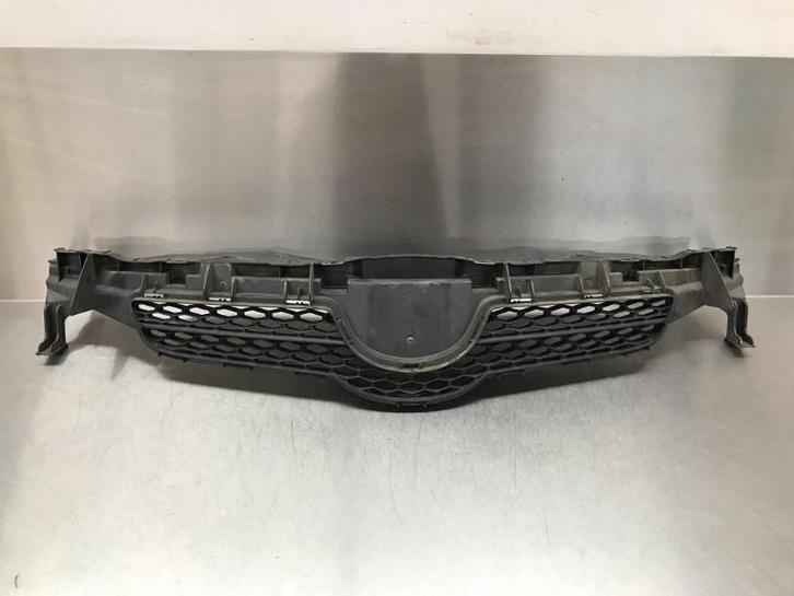 GRILLE Toyota Auris (E15) (01-2006/09-2012) (|5311102390|), Auto-onderdelen, Carrosserie, Toyota, Gebruikt