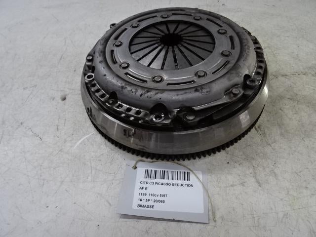 VOLANT MOTEUR BI-MASSE C3 Picasso (SH) (9686038280), Citroën, Mevr. I. Hauben, Utilisé, Rue de l'Espoir 34 34
4030  GRIVEGNÉE, BE