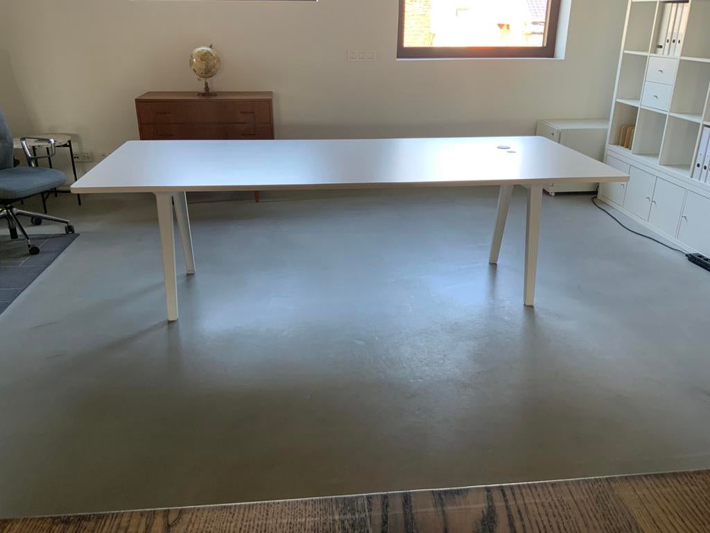 Vergadertafel Vitra, Huis en Inrichting, Overige materialen, 200 cm of meer, Zo goed als nieuw, Rechthoekig