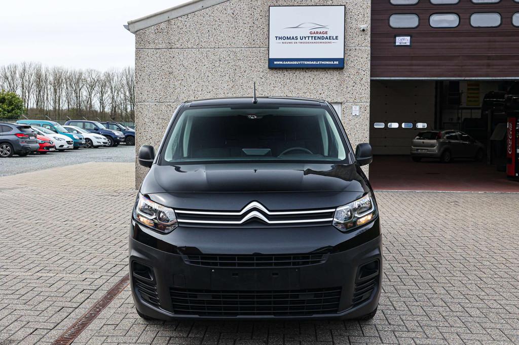 Citroën Berlingo 3-ZITPLAATSEN*APPLE-CARPLAY*PARKEERSENSORE, Voorwielaandrijving, 75 kW, Stof, Gebruikt