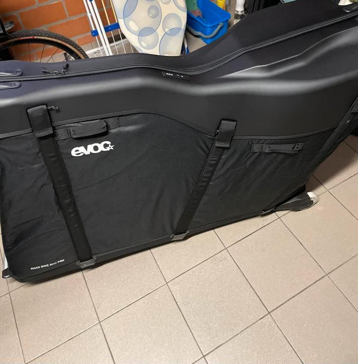 Evoc Road bike bag Pro, Fietsen en Brommers, Fietsaccessoires | Fietstassen, Nieuw, Ophalen
