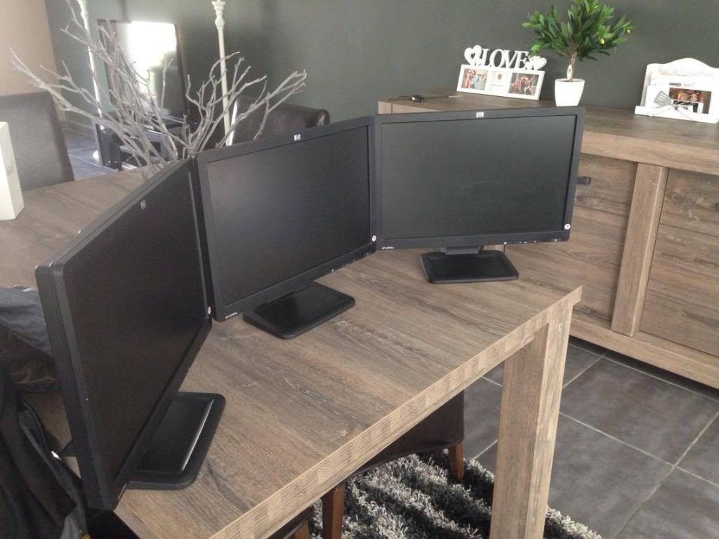 hp le1901w 19 inch tripple monitor  computer scherm lcd, Computers en Software, Monitoren, Ophalen, VGA