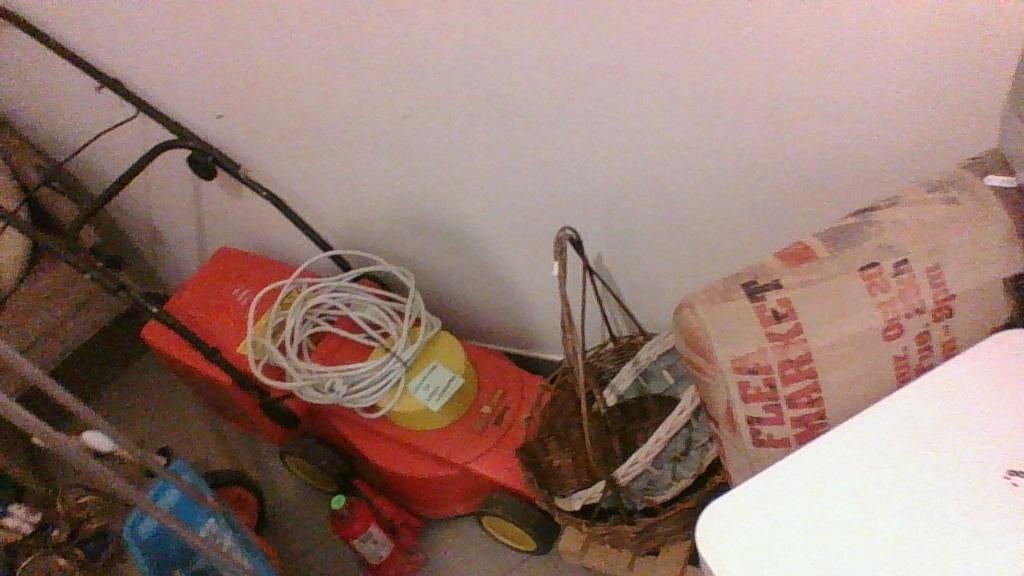 elektrische grasmachine met kabel gratis erbij, Ophalen, Zo goed als nieuw