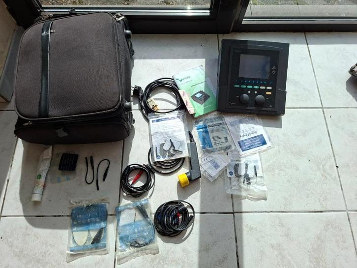 Uniphy Phyaction C Elektrotherapie, Sport en Fitness, Gezondheidsproducten en Wellness, Zo goed als nieuw, Lichaamsverzorging