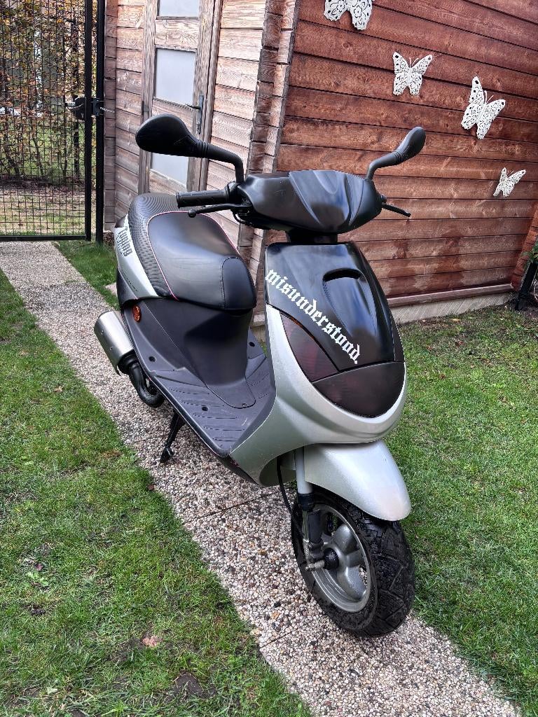 Peugeot Vivacity, Vélos & Vélomoteurs, Scooters | Peugeot, Enlèvement, Utilisé, Deux-temps, Classe A (25 km/h)