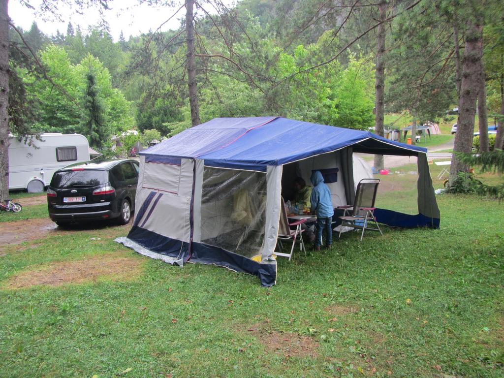 Voiture/remorque de camping complet en bon état, Caravanes & Camping, Caravanes pliantes, Raclet, jusqu'à 6, Présent, Enlèvement