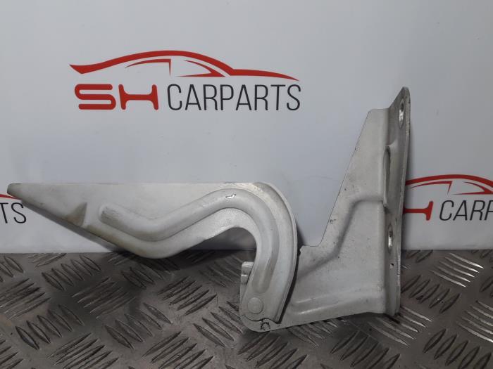 Charnière capot d'un Seat Ibiza, Autos : Pièces & Accessoires, -, 3 mois de garantie, Utilisé, -
