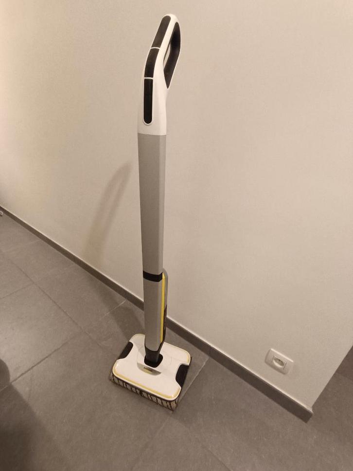 Nettoyeur sol Karcher FC7 (2024) peu utilisé, Maison & Meubles, Produits de nettoyage, Brosse ou Balai, Enlèvement