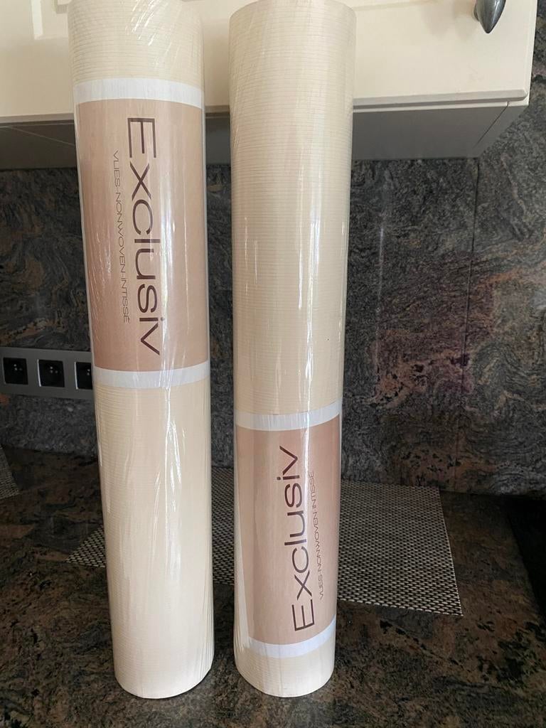 2 rollen  vlies behangpapier ( nieuw ) Beige, Ophalen, Beige