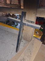 Ancienne croix en metal