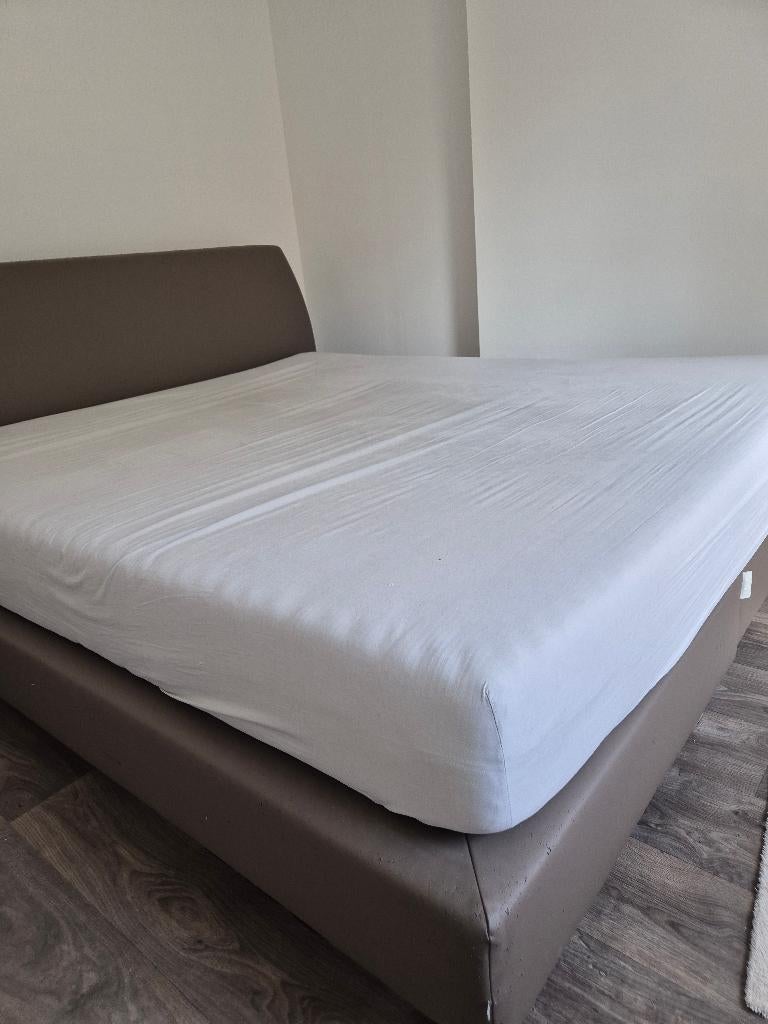 Boxspring, Huis en Inrichting, Ophalen, Gebruikt, Bruin, Tweepersoons