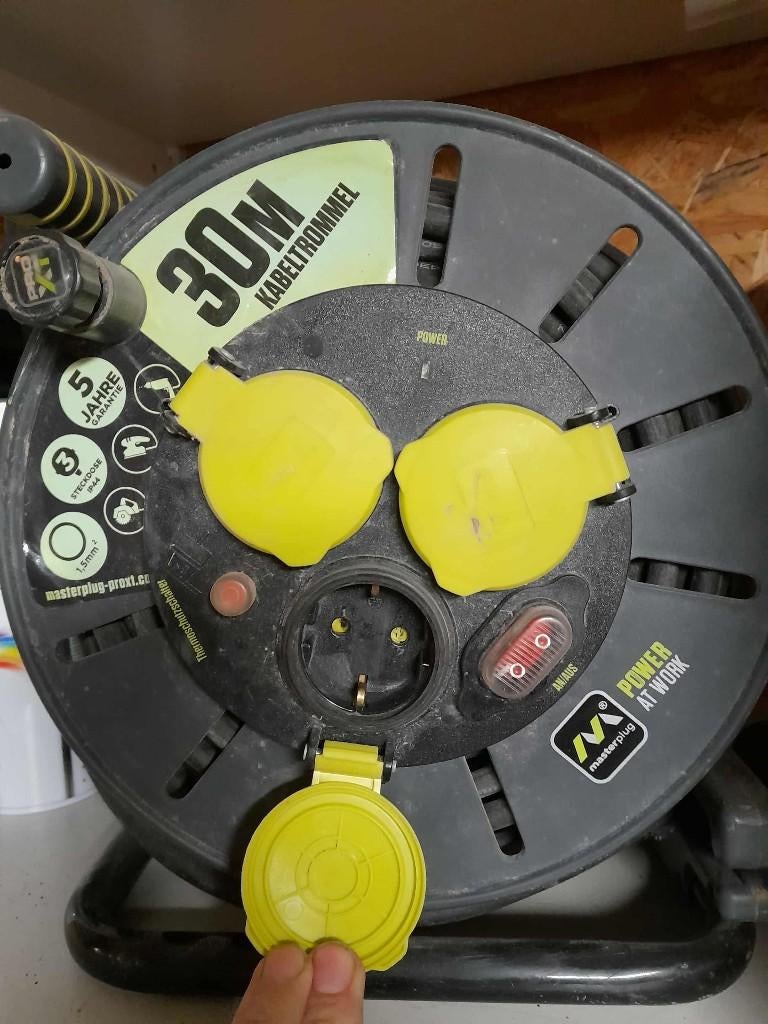 Kabelhaspel, Ophalen, Zo goed als nieuw, Kabel of Snoer