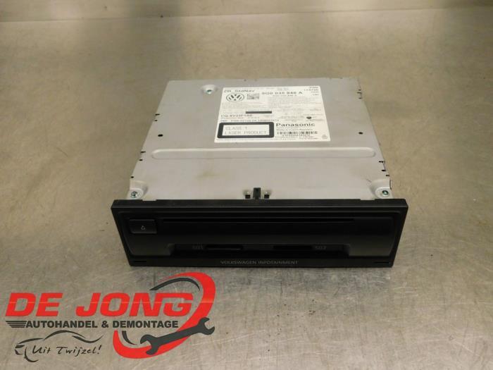 Unité de contrôle Multimedia d'un Volkswagen Golf, Volkswagen, -, 3 mois de garantie, Utilisé