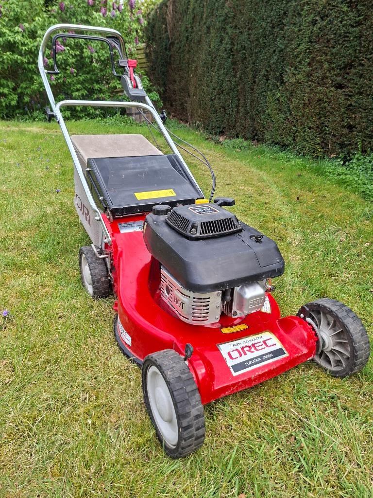 Grasmaaier Kawasaki zelftrekker, Tuin en Terras, Grasmaaiers, Ophalen, Cirkelmaaier, Gebruikt, Versnellingen