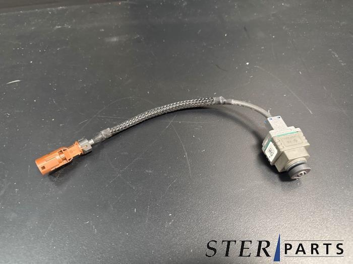 Caméra de recul d'un Mercedes E-Klasse, Autos : Pièces & Accessoires, Électronique & Câbles, Mercedes-Benz, Utilisé, 3 mois de garantie