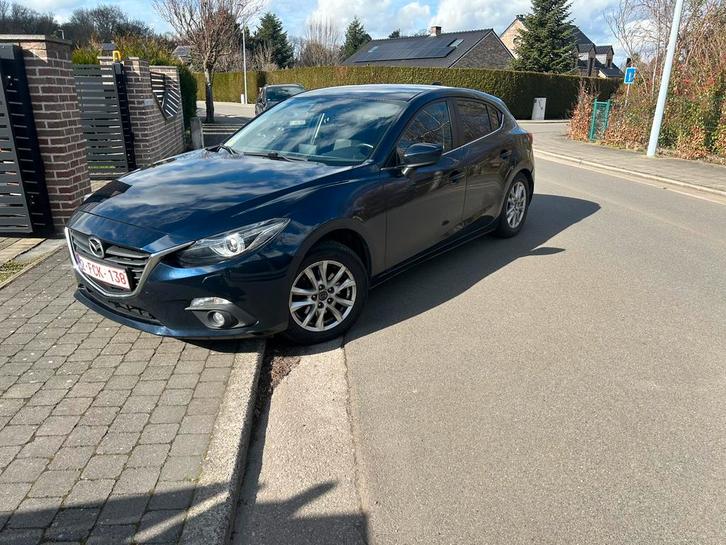 Mazda 3 Euro 6 – Full Options Pret à immat, Autos, Mazda, Particulier, Diesel, Euro 6, Berline, 5 portes, Boîte manuelle, Noir