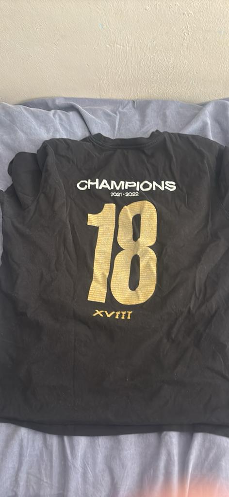 Club brugge t-shirt, Enlèvement