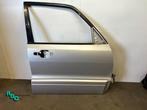 Portière 4portes avant droite d'un Mitsubishi Pajero (Pajer, -, 3 mois de garantie, Utilisé, Mitsubishi