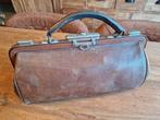 Oude lederen dokterstas, Antiek en Kunst, Curiosa en Brocante, Ophalen of Verzenden