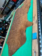 Cognac cryzz halve huid 1.3 mm dikte iets stug en glad A-112, Hobby en Vrije tijd, Ophalen of Verzenden