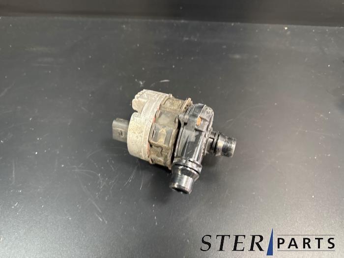 Extra waterpomp van een Mercedes C-Klasse, Auto-onderdelen, Airco en Verwarming, Mercedes-Benz, Gebruikt, 3 maanden garantie, Ophalen of Verzenden