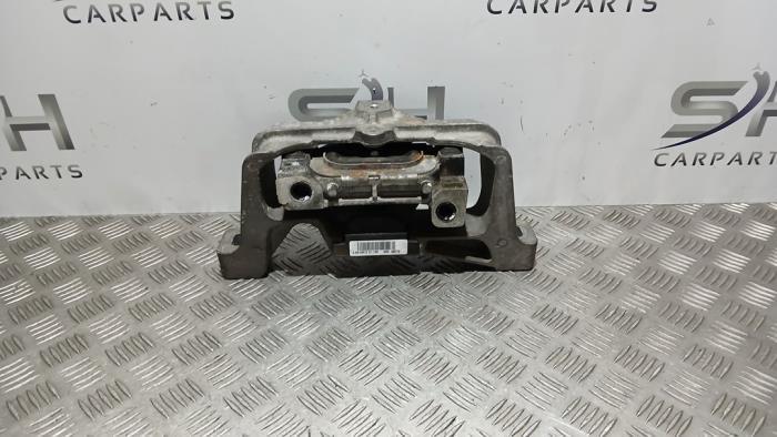 Motorsteun van een Mercedes B-Klasse, Gebruikt, -, Ophalen of Verzenden, -