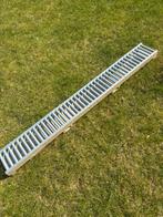 Afvoergeul met rooster, Doe-het-zelf en Bouw, Ophalen, Zo goed als nieuw, Afvoer